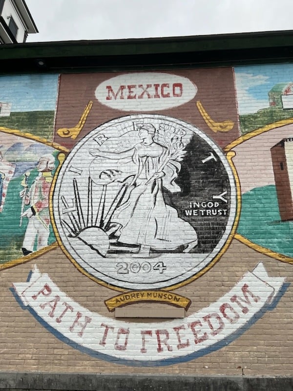 CF_22_Mexico_Walking-Liberty-half-dollar-street-art_closeup_2023-11_Dennis-Tucker